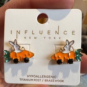 Influence New York Orange Bunny Carrot Stud Earrings